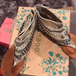 Bamboo sandals